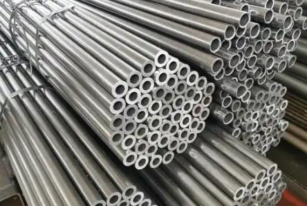 Seamless low temperature steel pipes